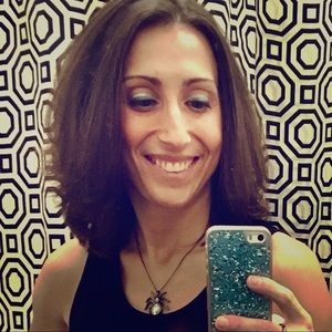 Meet your Posher, Laura